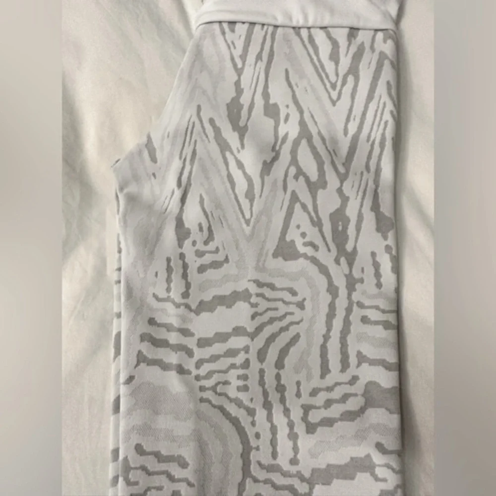 NWOT Devon Windsor Alex Legging - Picture 7 of 13